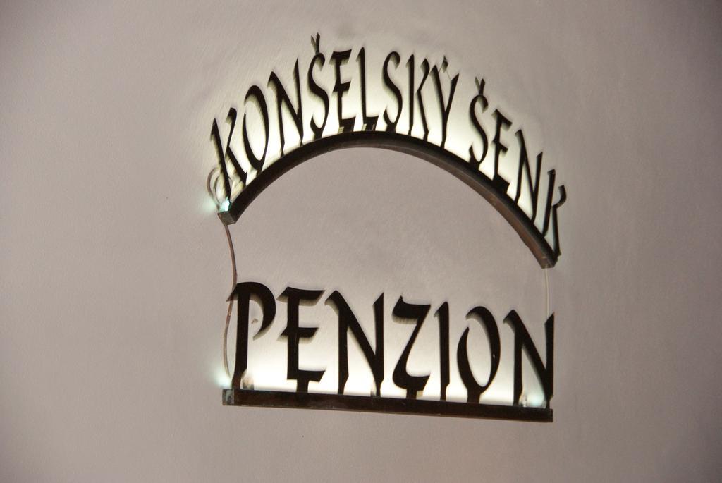 Penzion Konselsky Senk 도마즈리스 외부 사진